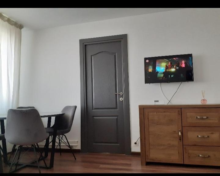 Silene Studio Крайова Экстерьер фото